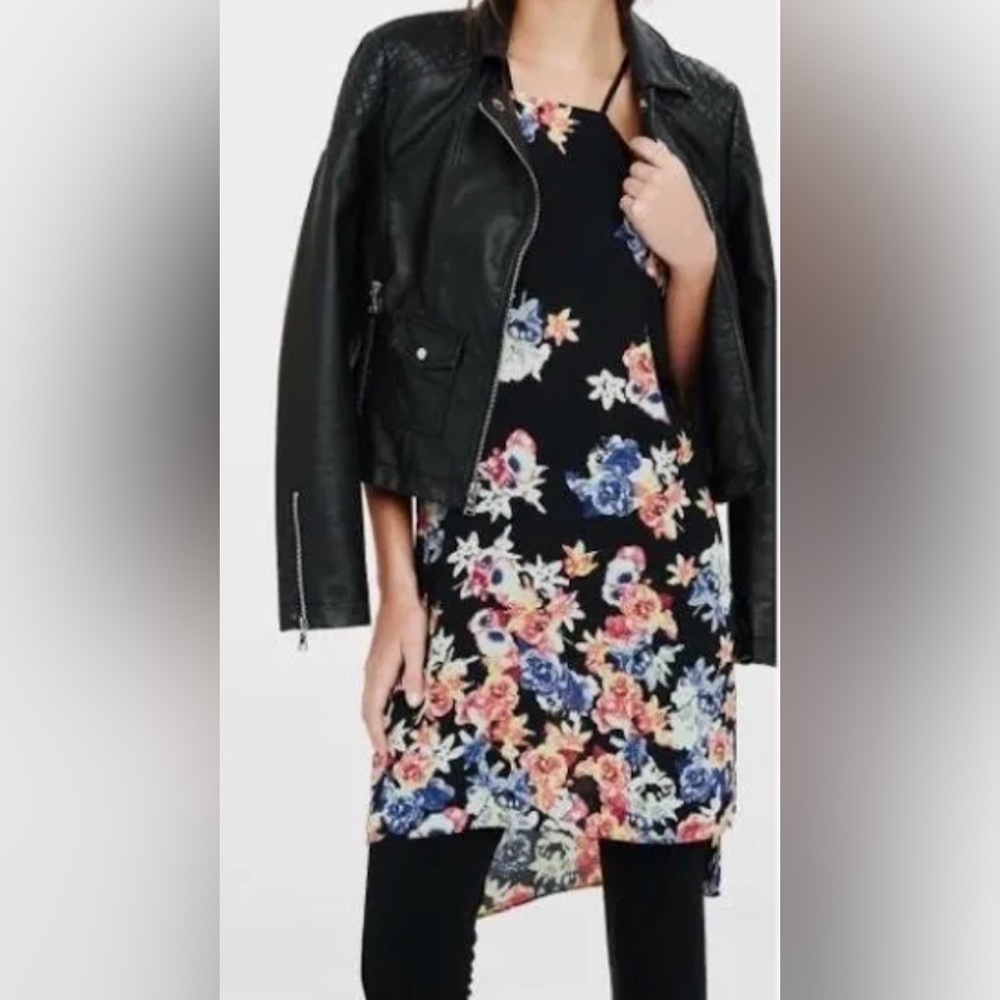 NWOT Express High Low Strappy Back Floral Tunic